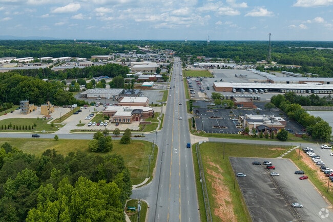 Route 66 in Abbotts Creek.