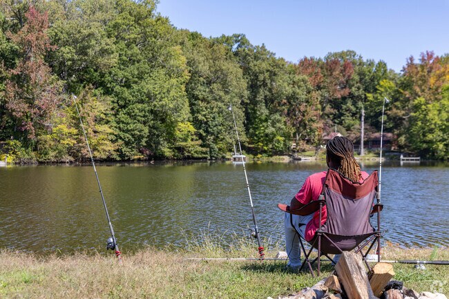 Enjoy life on the lake in Yelvington.