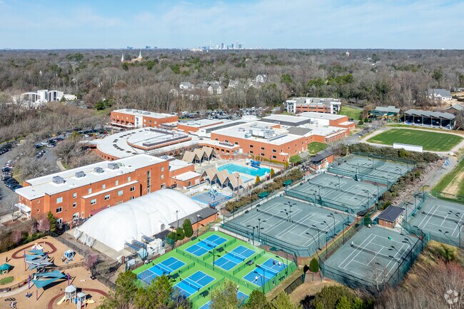 Lansdowne lends to locals at The Foundation of Shalom Park.