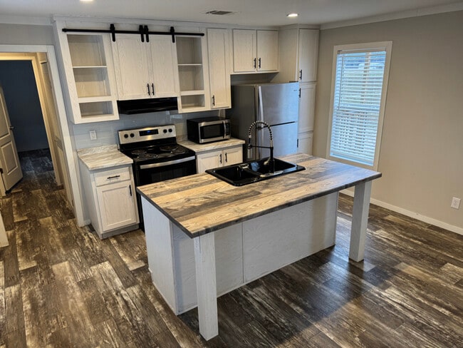 3950 La-134, Collinston, LA 71229 - photo 2