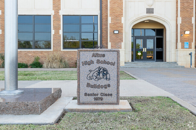 Altus High School is the only high school in the Altus School District.
