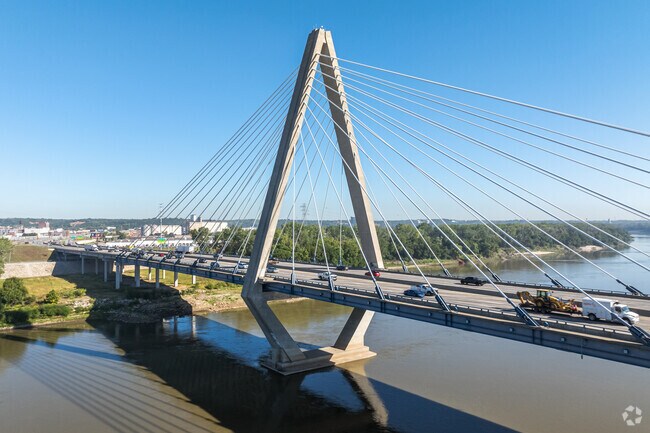 Downtown Kansas City can be reached within a half hour drive from Gashland.