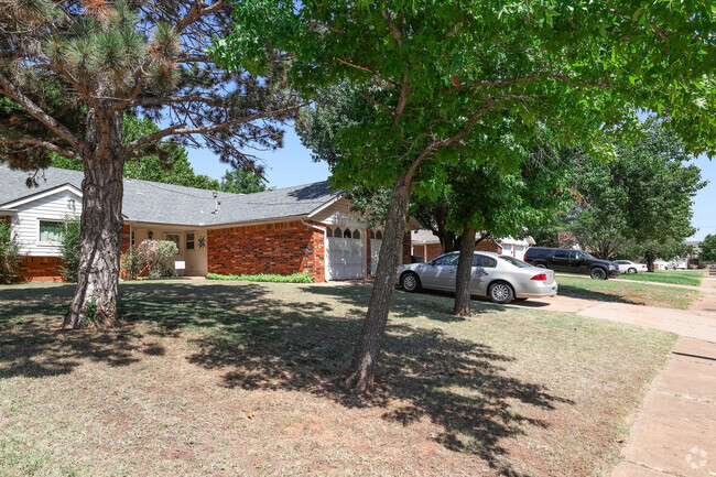 The suburban feel of Santa Fe makes the neighborhood an ideal place to call home.
