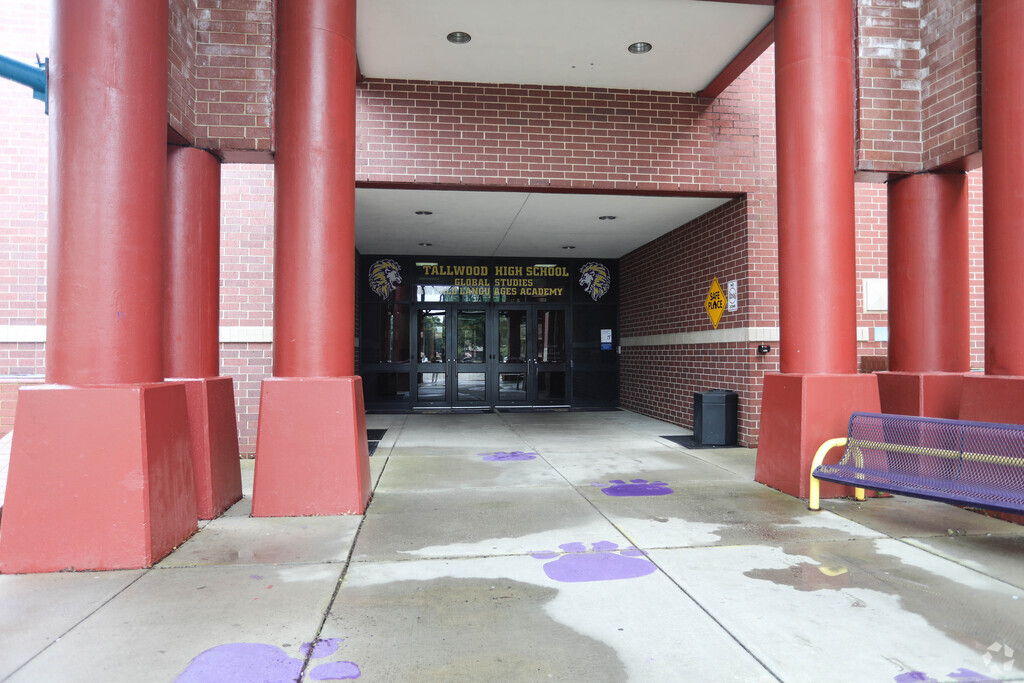 Tallwood High School, Rankings & Reviews - Homes.com