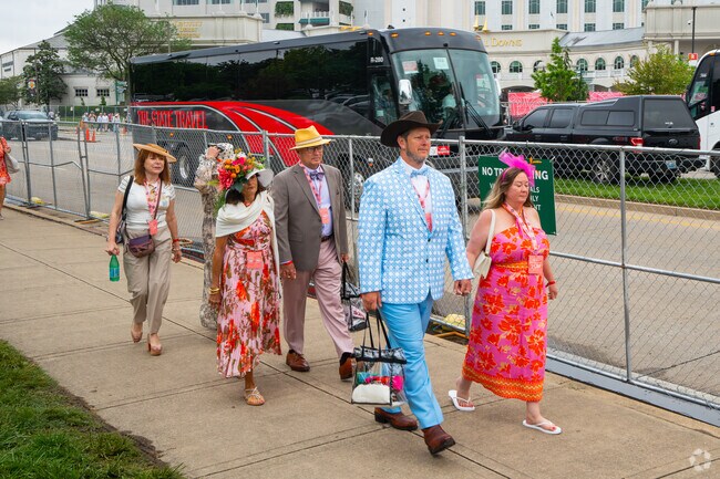Style is an important criteria when choosing your Kentucky Derby outfit.