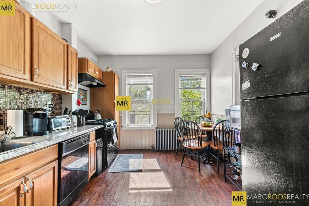 175 River St unit 2-2, Cambridge, MA 02139 - photo 1