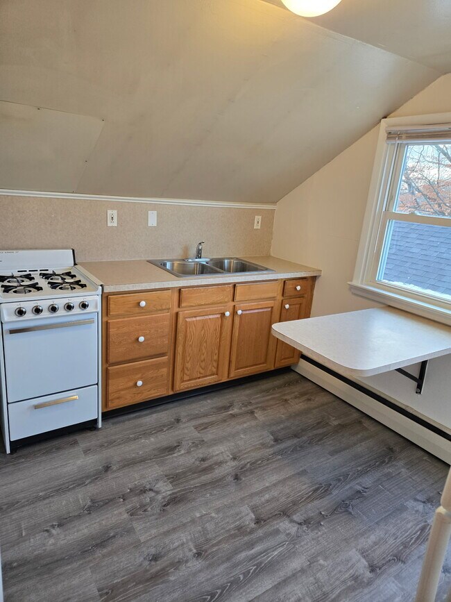 3929 Township Line Rd unit C-SecondFloor, Collegeville, PA 19426 - photo 3