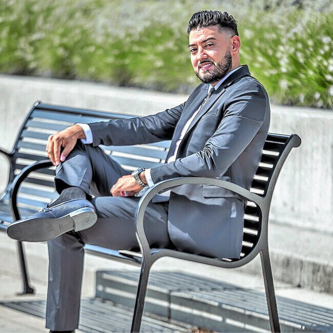 Agent Photo