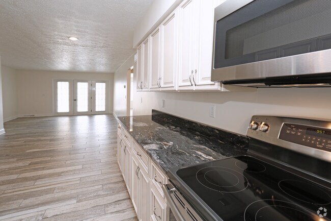 Brodhead North, Aliquippa, PA 15001 - photo 2