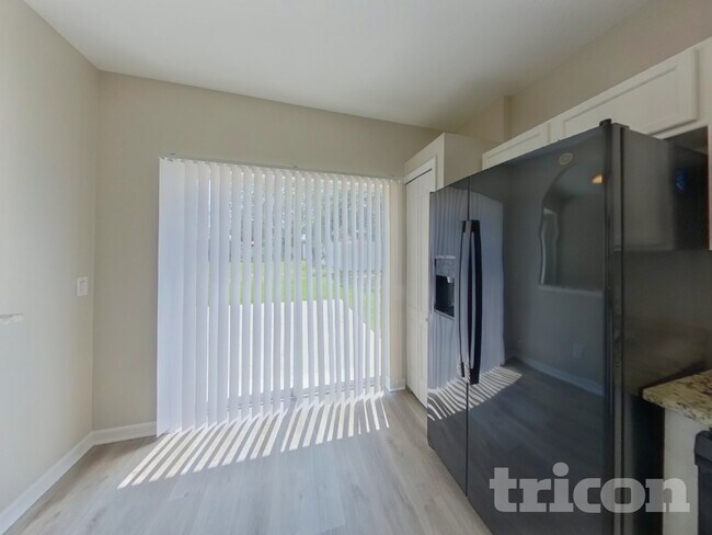 10645 Navigation Dr, Riverview, FL 33579 - photo 5