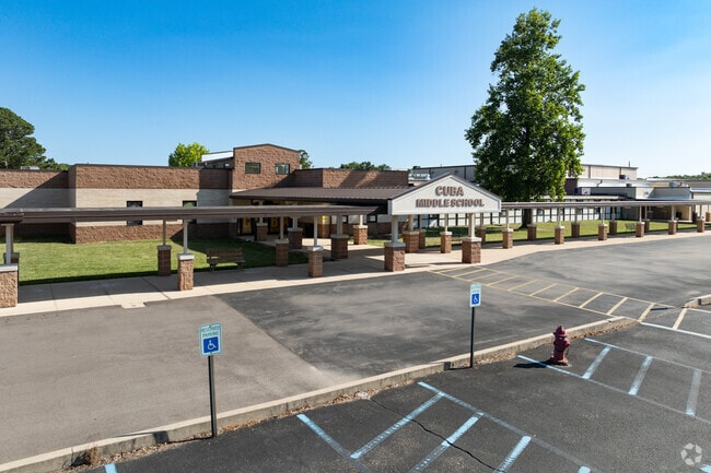 Cuba Middle School prioritizes learning and collaboration.