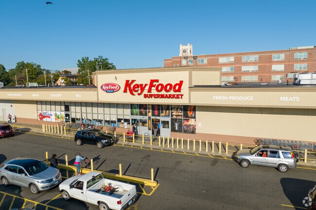 Key Food Supermarket is one of the grocery stores available to Fair Haven residents.