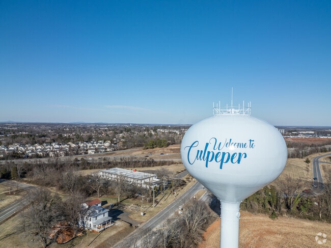 Surrounded by vast fields of farmland, Culpeper is a small but growing town located in the shadow of the Blue Ridge Mountains.