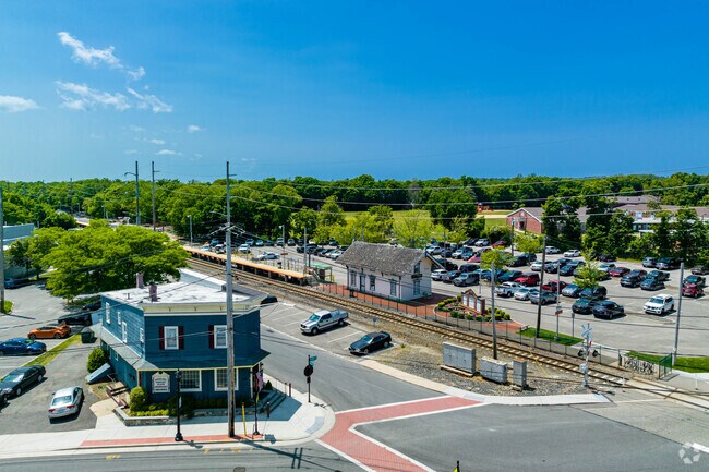 Head of the Harbor offers train access via the St. James station.
