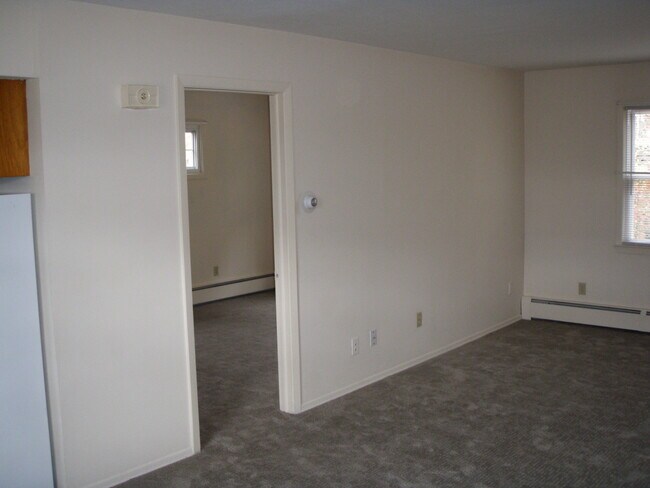 31 Pilgrim Trail unit 31-5 PILGRIM TRAIL, Woodbury, CT 06798 - photo 5