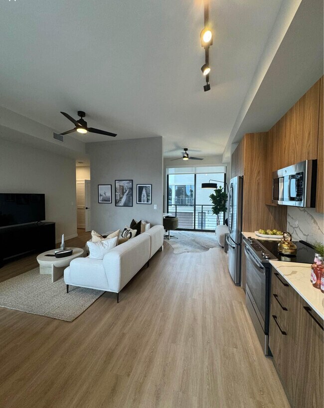 11275 Biscayne Blvd unit 711, Miami, FL 33181 - photo 4