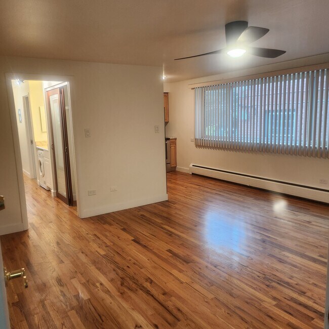 985 N Corona St unit 203, Denver, CO 80218 - photo 2