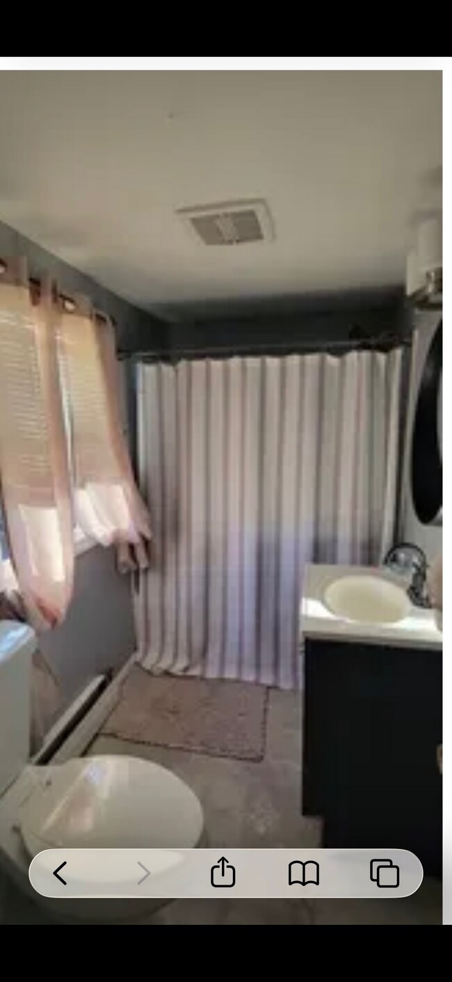 138 Draper St unit Draper street left s, Springfield, MA 01108 - photo 6