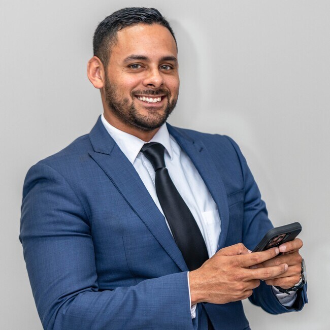 Agent Photo