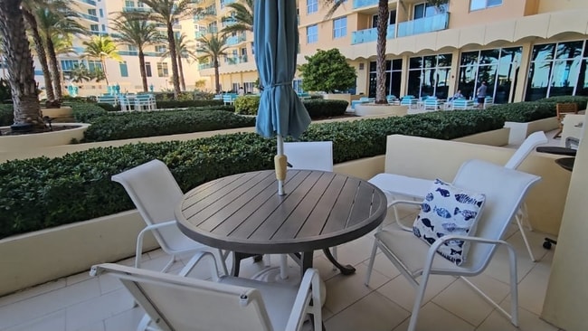 The Wave unit Lanai, Hollywood, FL 33019 - photo 4