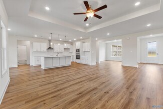 108 Creek Park Dr, Meridianville, AL 35759