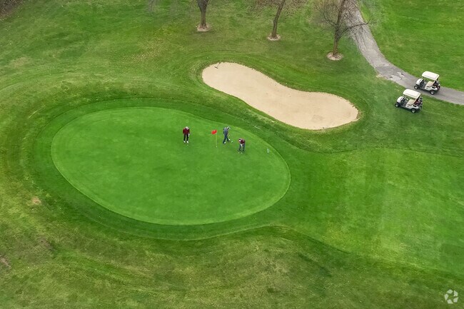 Donald Ross Golf Club has a well maintained golf course in Fairfield Terrace/Belmont.