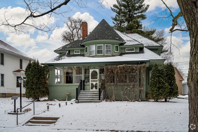 River Falls is known for the variety of historic homes throughout town.