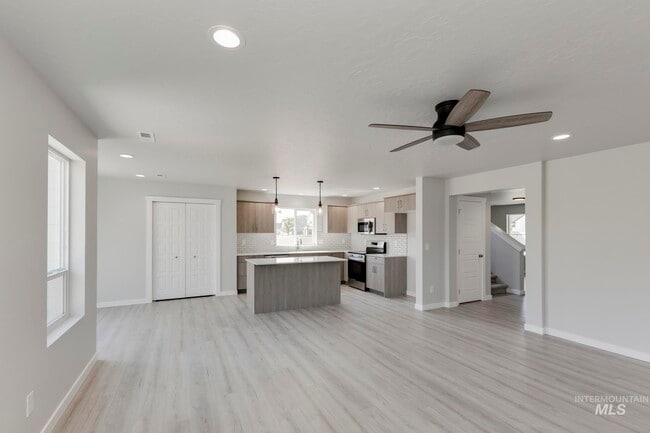 5130 Castleton Ave, Nampa, ID 83686 - photo 6