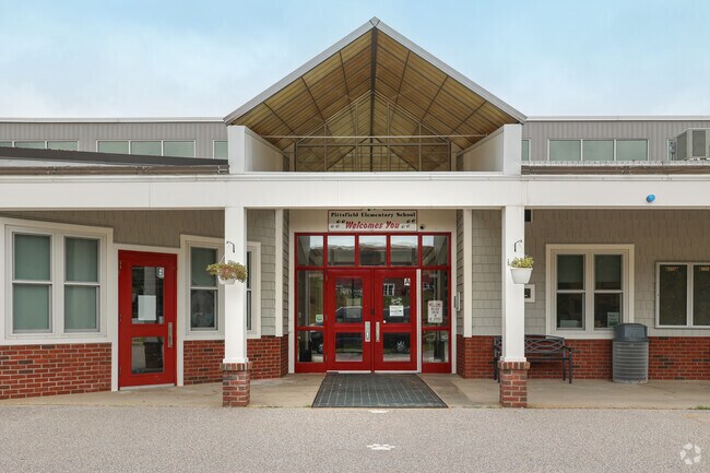Pittsfield Elementary School is a public school located in Pittsfield,, NH. It has 219 students.