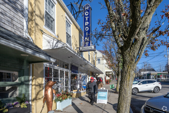 Downtown shopping in Bristol is centrally located and has many small, locally owned shops.