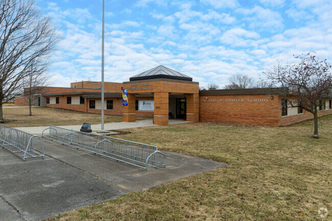 Mollie B. Hoover Elementary School receives an overall Niche grade of B-.