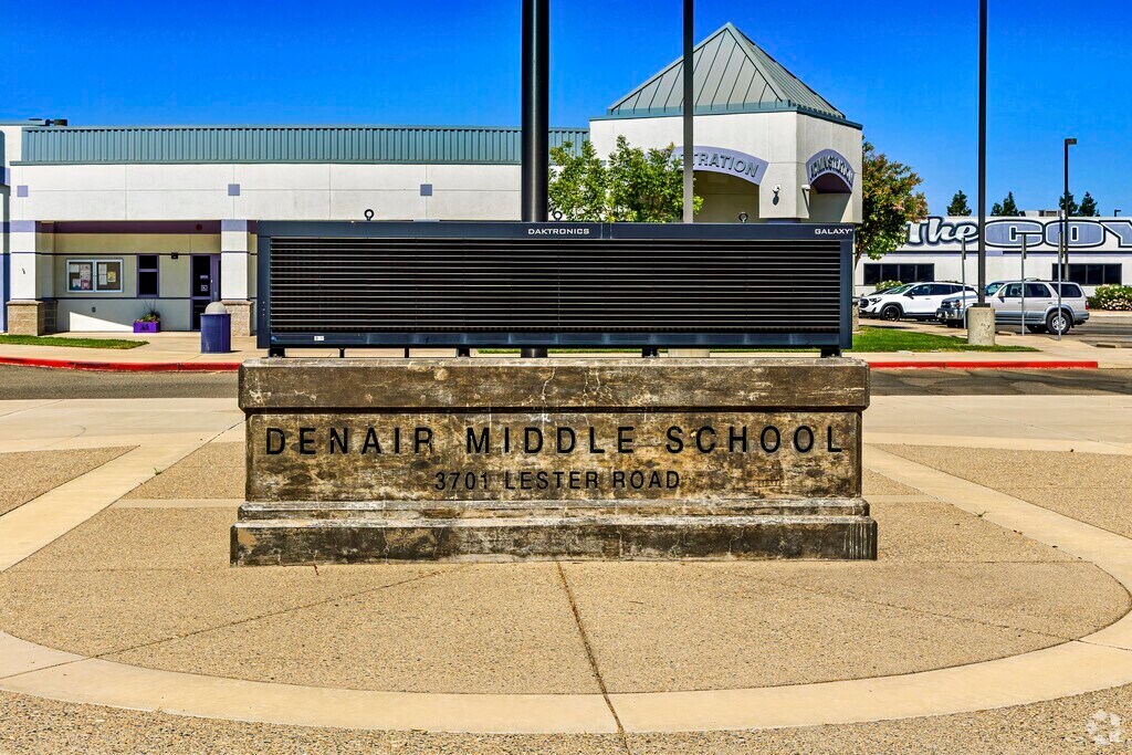 Welcome to  Denair Middle School in Denair, Ca.