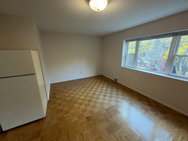846 Beaconsfield Ave unit 1, Grosse Pointe Park, MI 48230 - photo 5