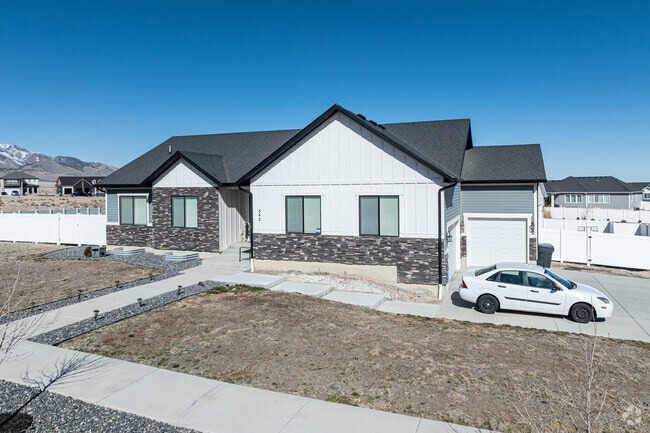 Many new homes are found in Grantsville.
