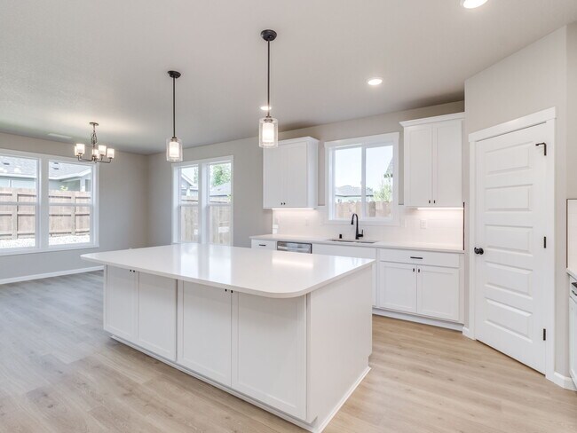 2828 NW 8th Ave, Battle Ground, WA 98604 - photo 4