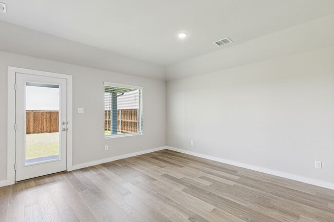 517 River Ridge Dr, McKinney, TX 75071 - photo 7