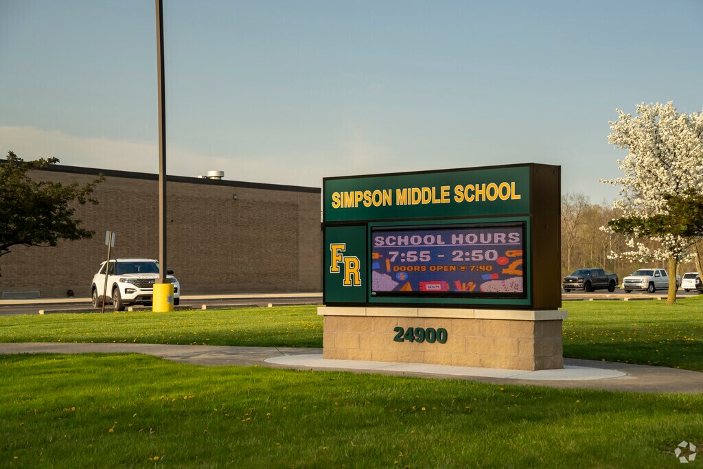 Discover excellence in education at Thomas Simpson Middle School.