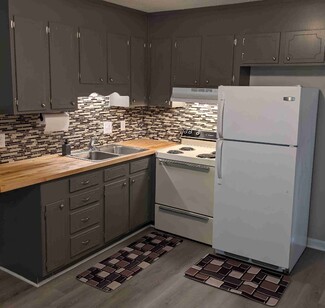 1220 8th St NE Unit A, Hickory, NC 28601