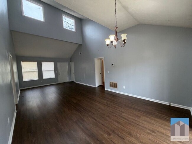 804 Emerald Forest Cir, Lawrenceville, GA 30044 - photo 7