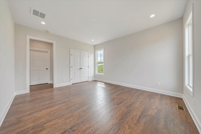 3930 Prices Fork Road St unit 37365046, Blacksburg, VA 24060 - photo 7