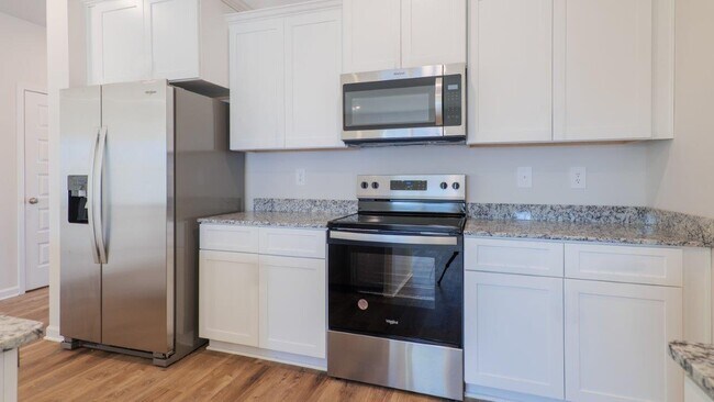 1813 Quinn Dr unit 37637091, Hahira, GA 31632 - photo 4