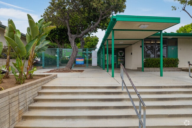 Annalee Avenue Elementary School is home to the Panthers.