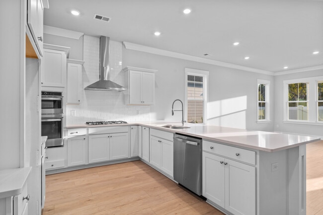 221 Atlantic Breeze St, Myrtle Beach, SC 29572 - photo 3