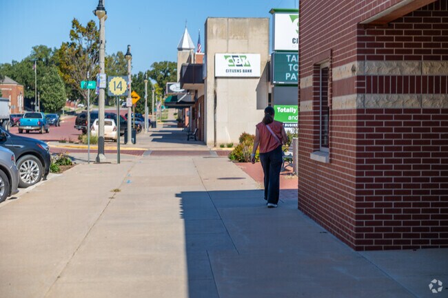 Kingman residents can stroll along the sidewalks of downtown Kingman.