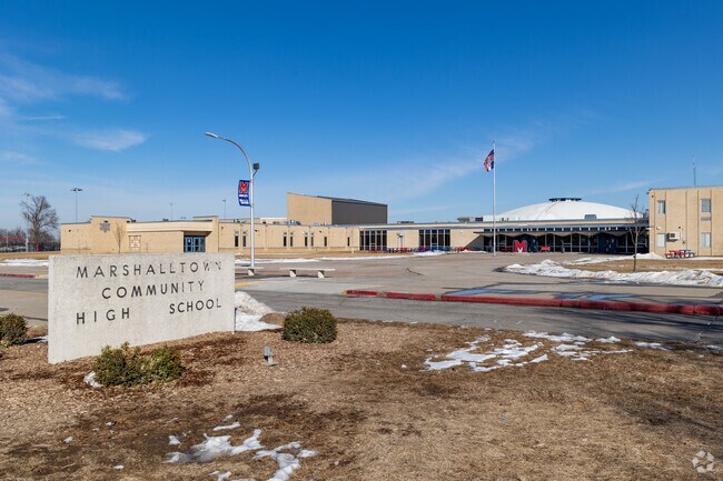 Marshalltown High School is home to the Marshalltown Bobcats.