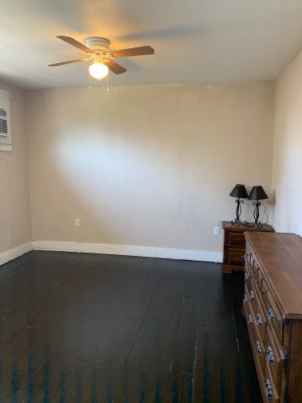 821 Live Oak St unit B, Columbus, TX 78934 - photo 7