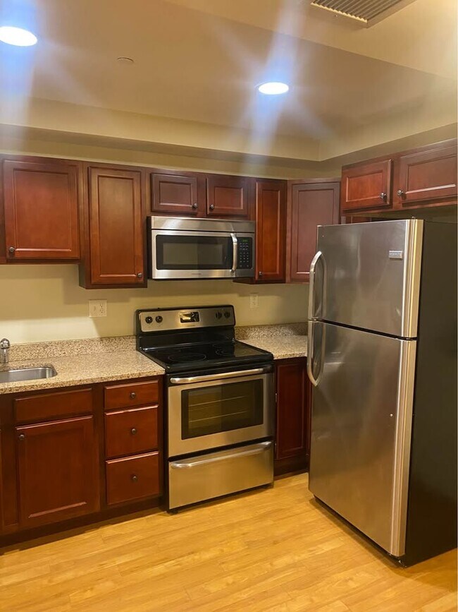 30 Pond St unit 1, Braintree, MA 02184 - photo 3