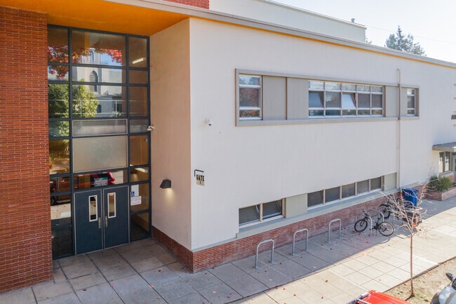 Washington Elementary School has quality teachers in Alameda County.