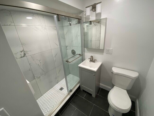 529 Beacon St unit 21, Boston, MA 02115 - photo 4