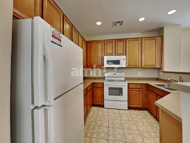 14906 N 174th Ln, Surprise, AZ 85388 - photo 6